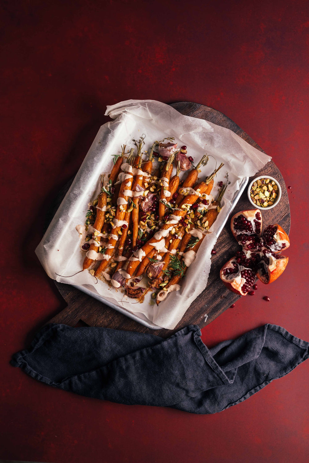 Geschmorte Karotten mit Ancho Chili und Zimtblüten