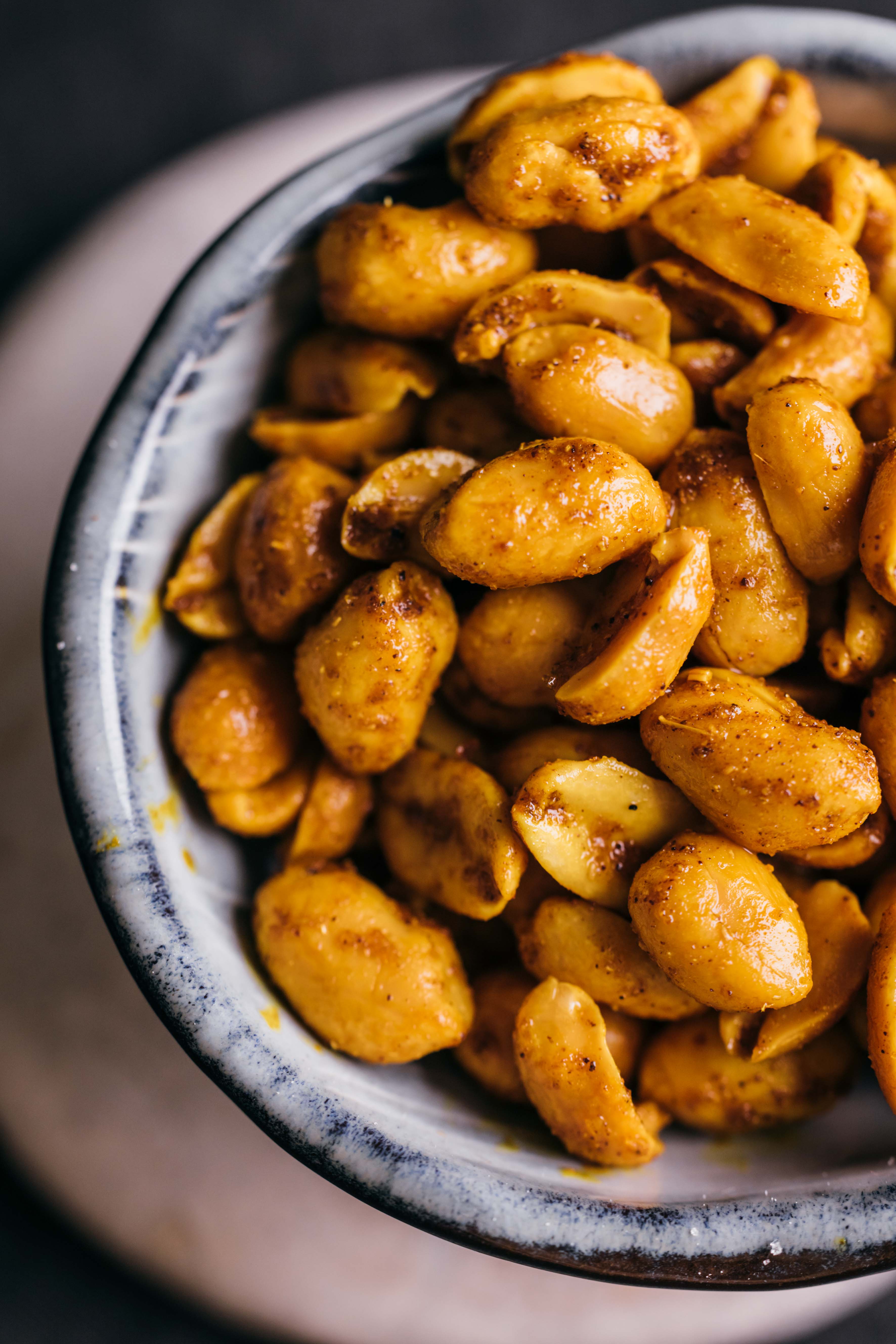 Madras Curry-Erdnüsse herrlich geröstet